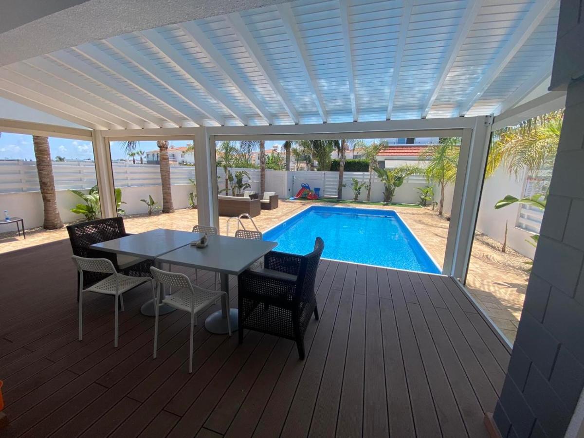Villa Angel - Exotic Villa 200M From Beach Paralimni Exterior foto